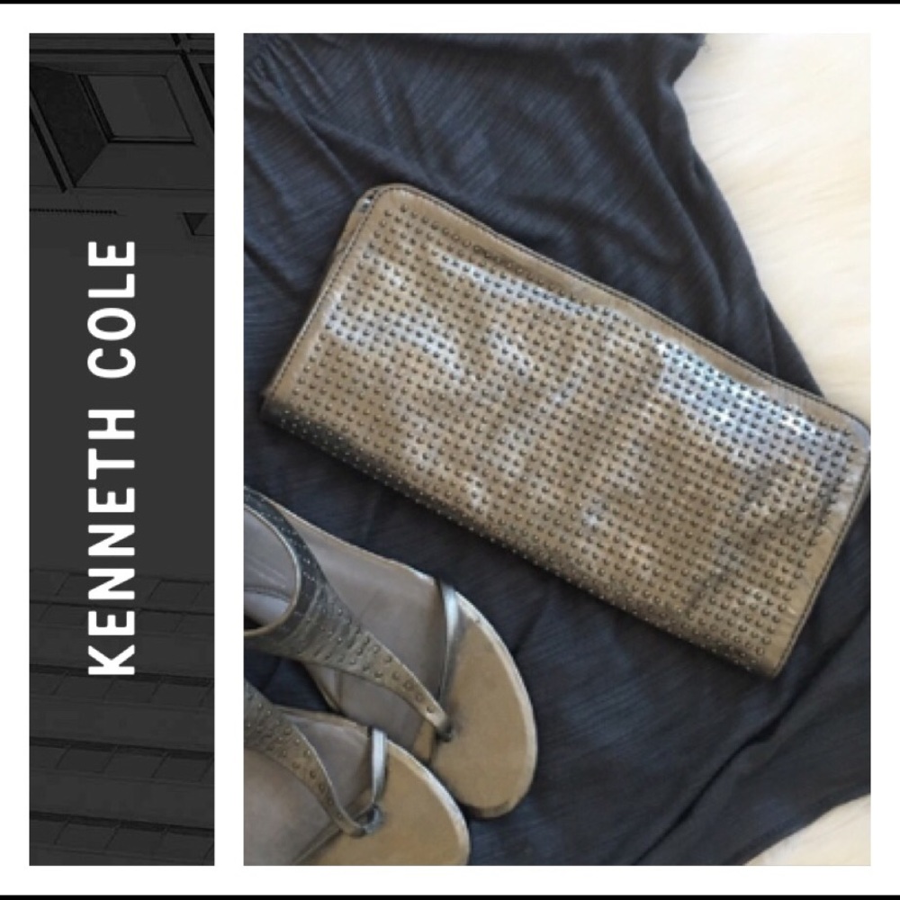 $129 Retail New! Kenneth Cole edgy clutch - Picture 1 of 13